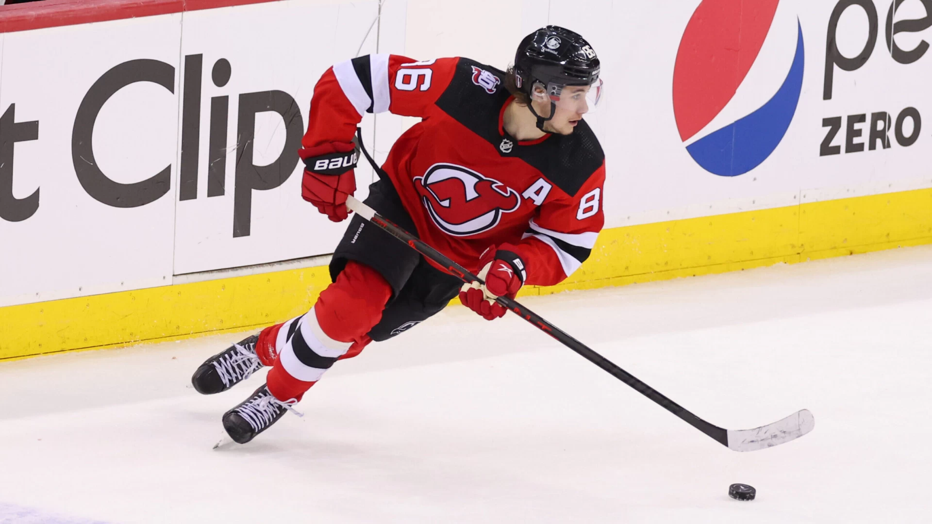 Carolina Hurricanes vs. New Jersey Devils Series Betting Preview & Picks