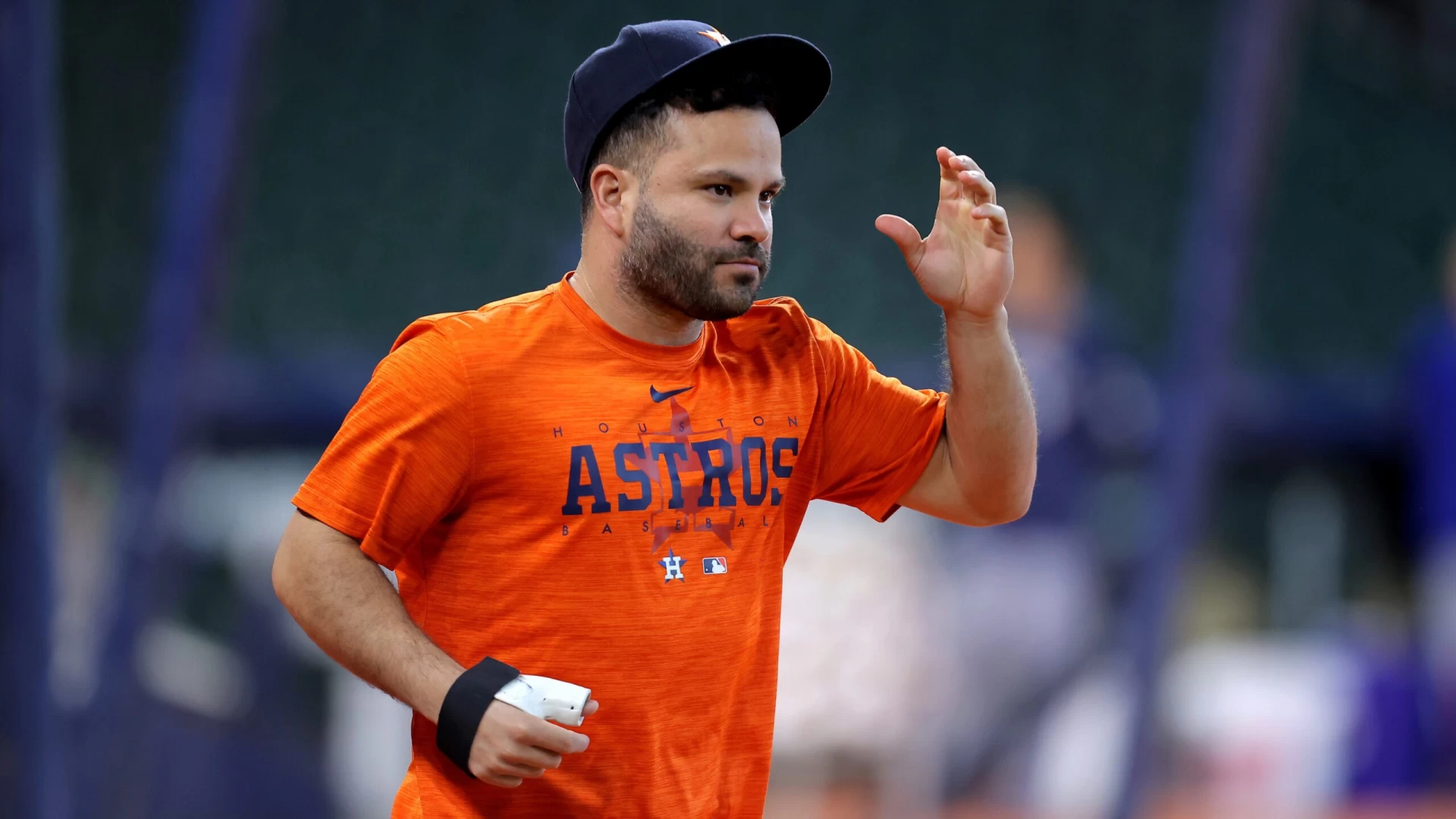 Astros Star 2B Jose Altuve to Begin Rehab Assignment Friday