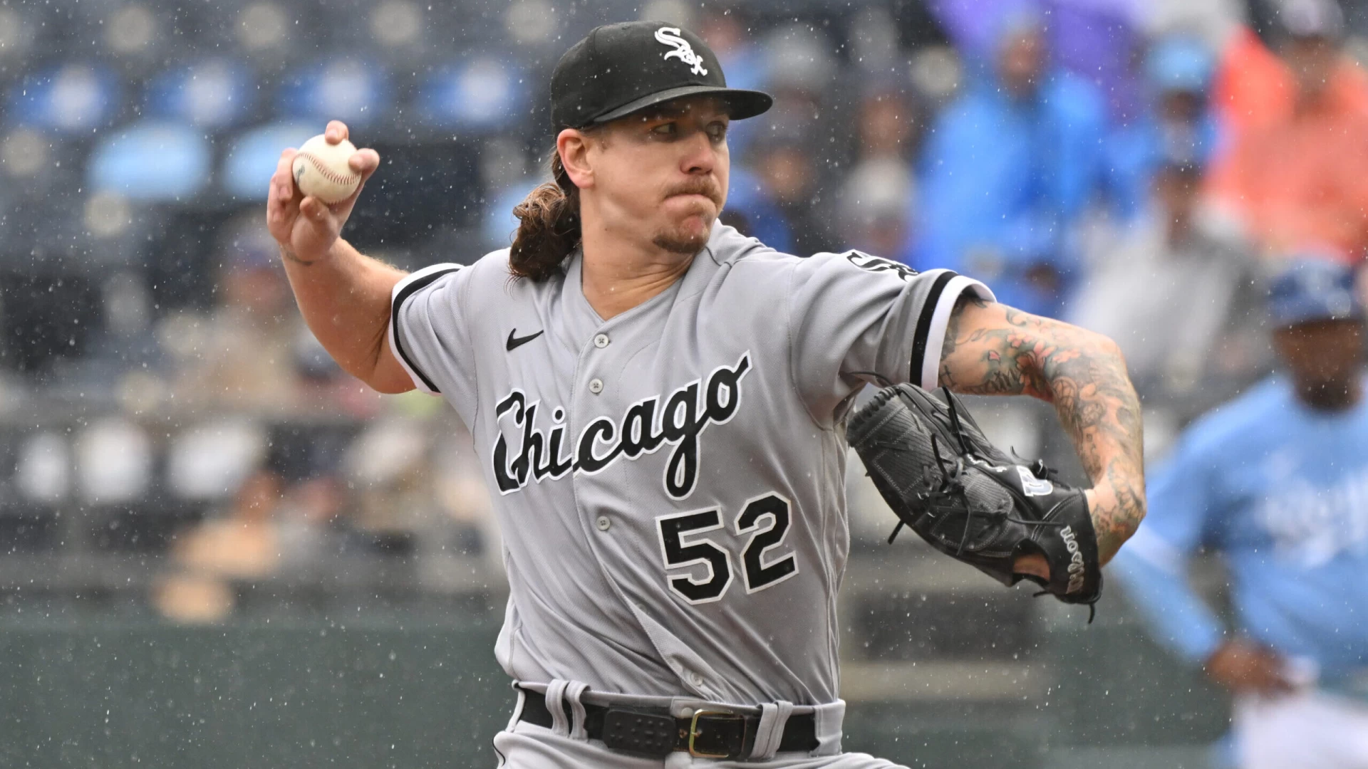 White Sox’ Mike Clevinger Lands on IL with Wrist Injury