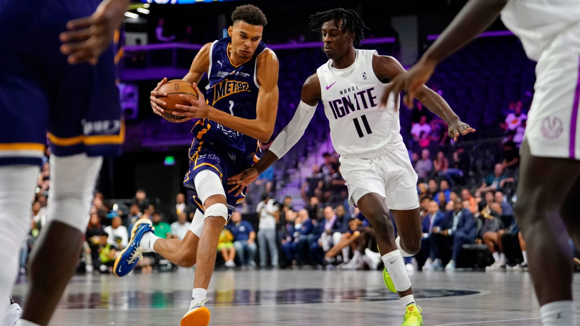 Victor Wembanyama: Buy or Sell for NBA Rookie of the Year