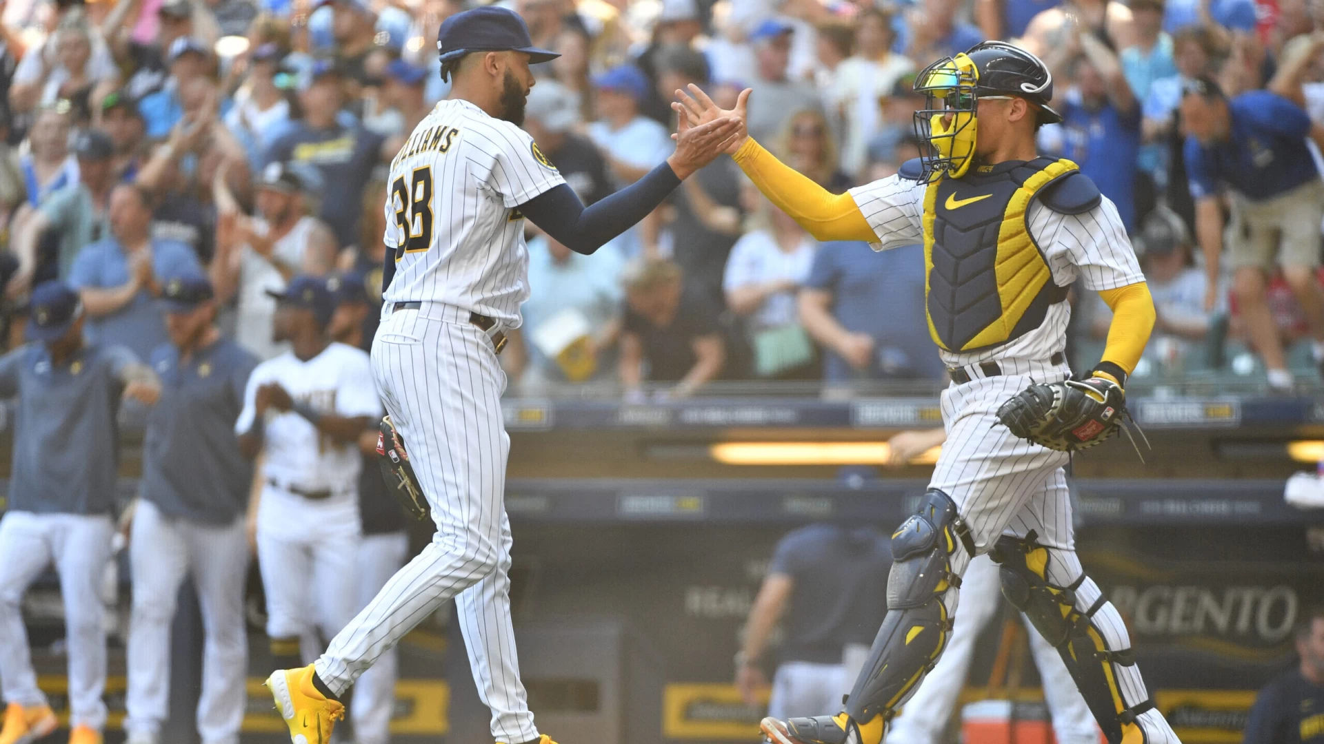 MLB NL Central Betting Heats Up: Brewers on the Rise