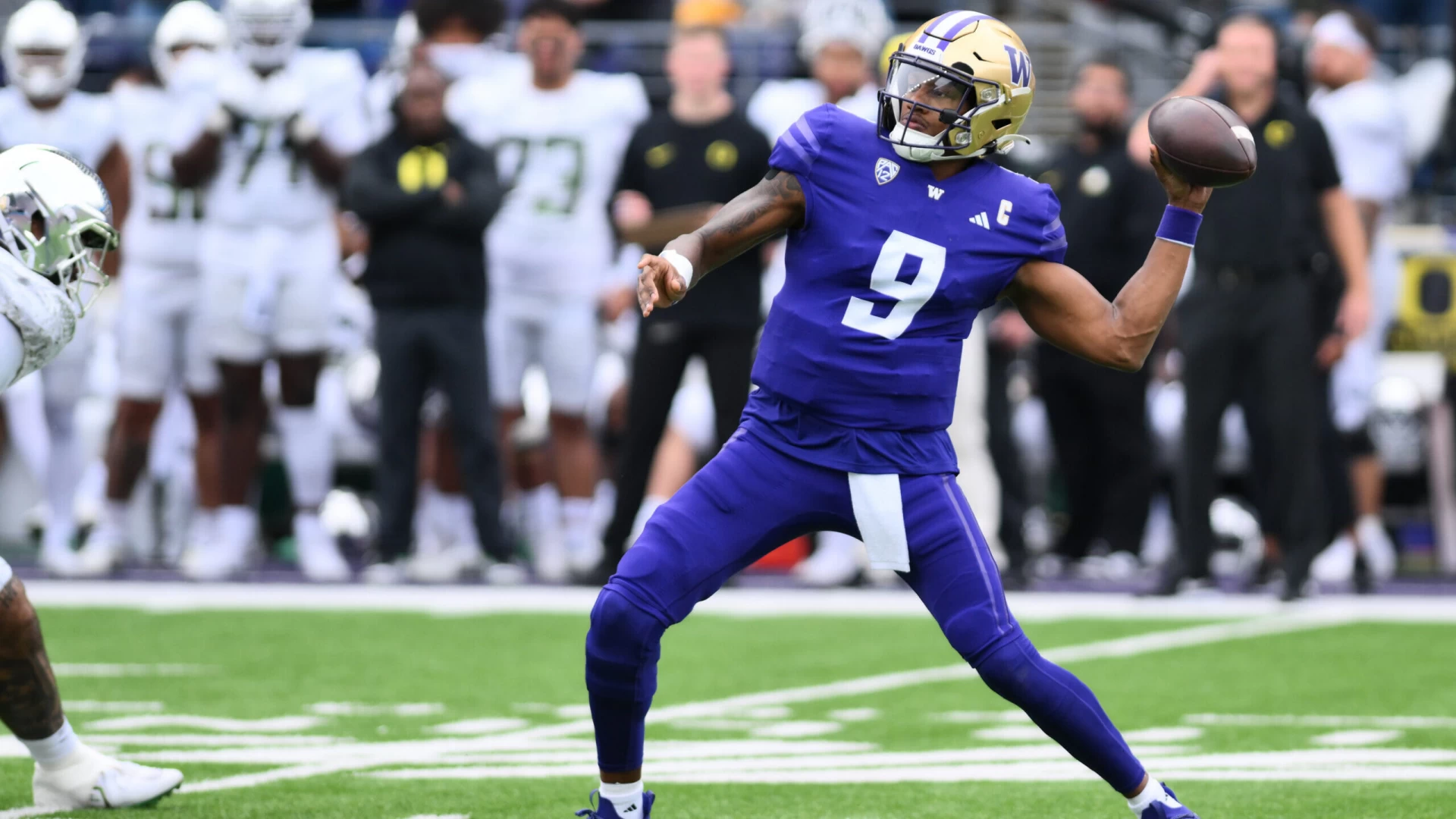 Washington Stuns Oregon in Thrilling 36-33 Victory