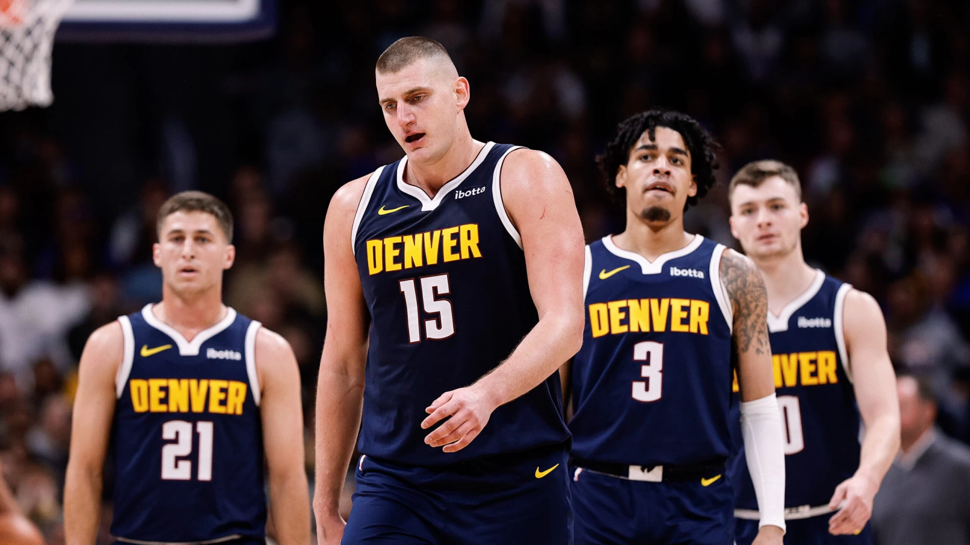 Jokic Helps Lead Nuggets to Victory Over Curry, Warriors