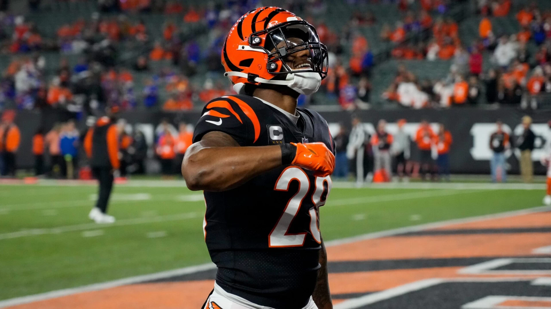 Joe Mixon is a Resurgent Force in the Bengals’ Offense