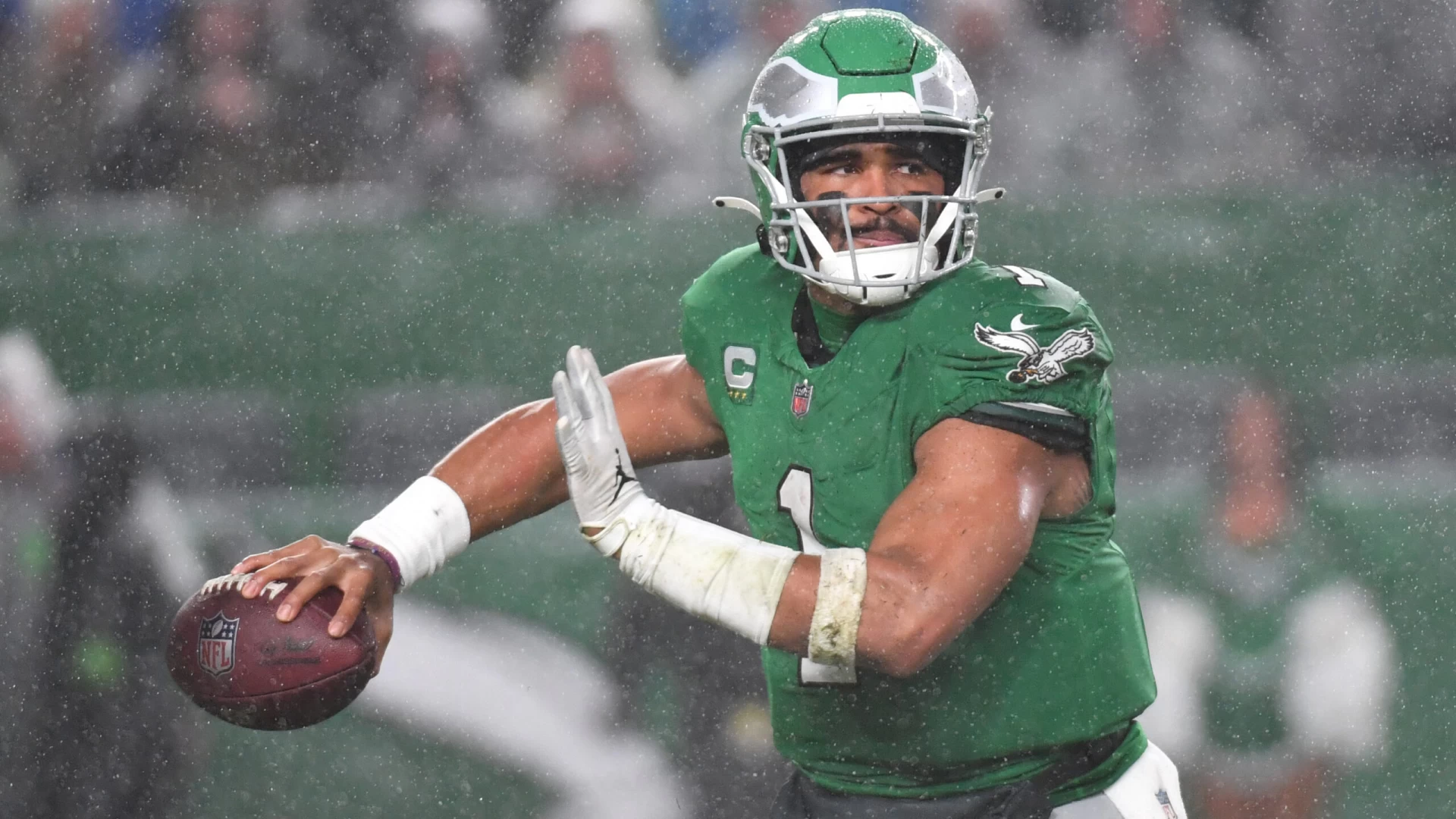 NFL MVP 2023: Hurts, Prescott, Mahomes – Who Will Triumph?