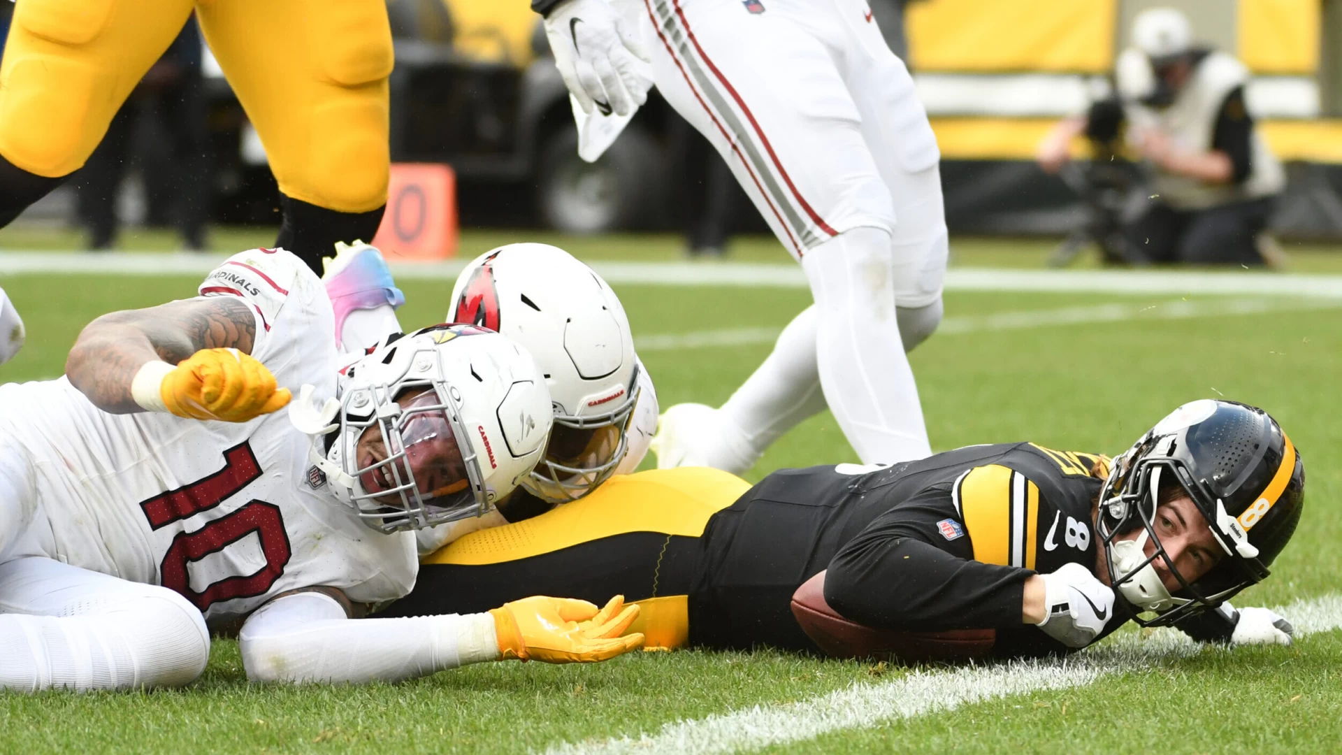 What is the Injury Status of Pittsburgh Steelers’ Quarterback Kenny Pickett?