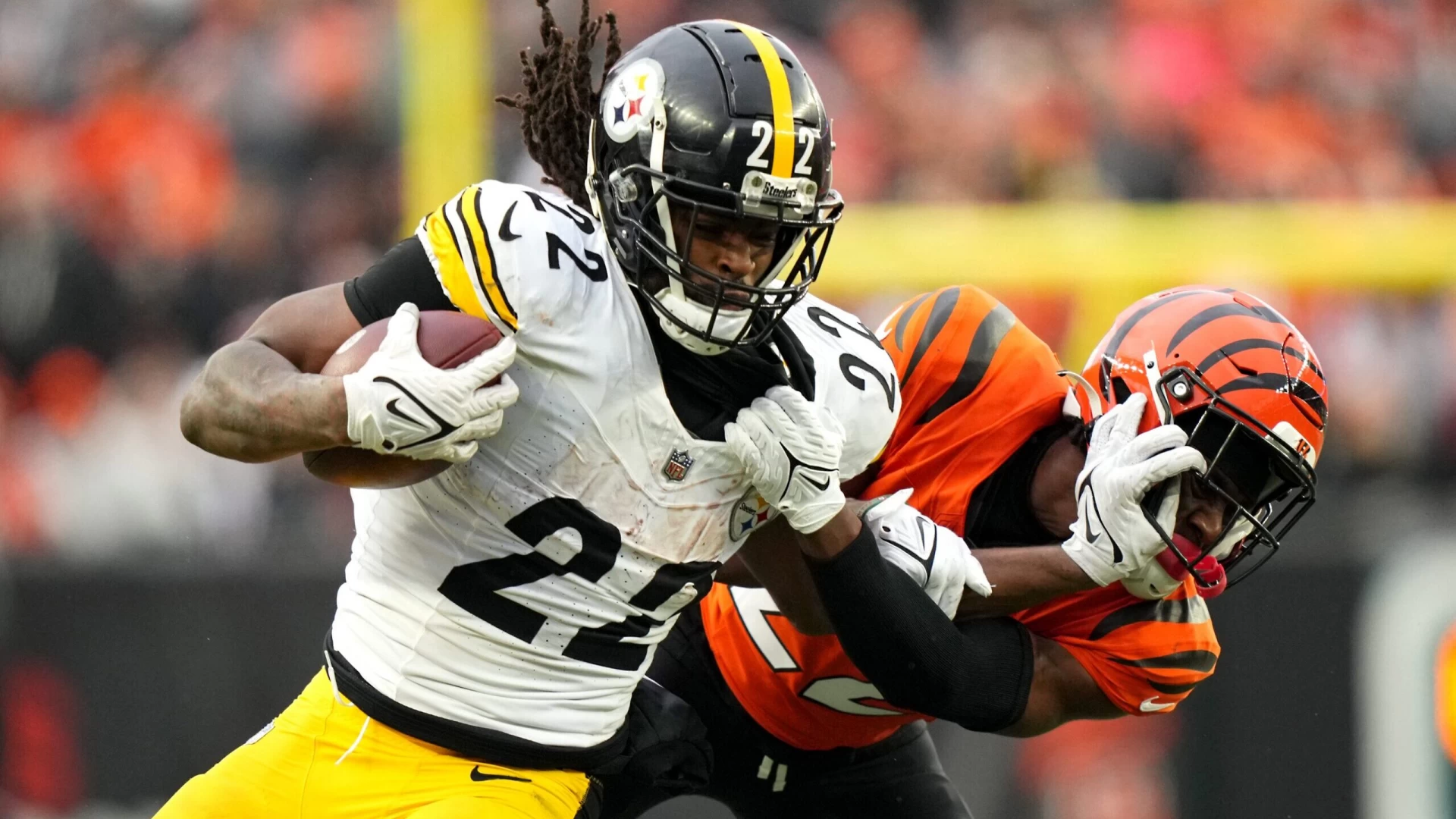 Steelers Favored Heading Into Thursday Night Clash Against Patriots