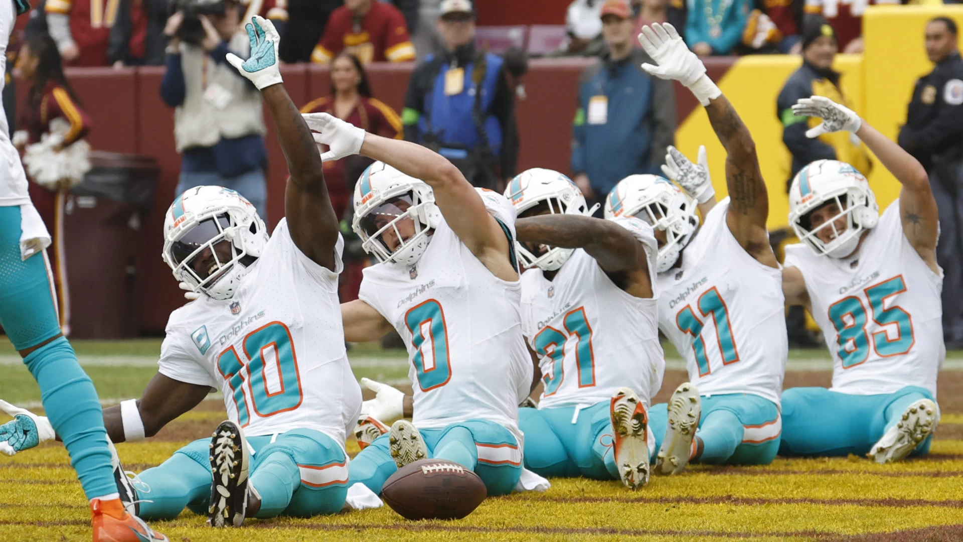 Week 14 NFL Totals: 4 Best Bets for Over/Under