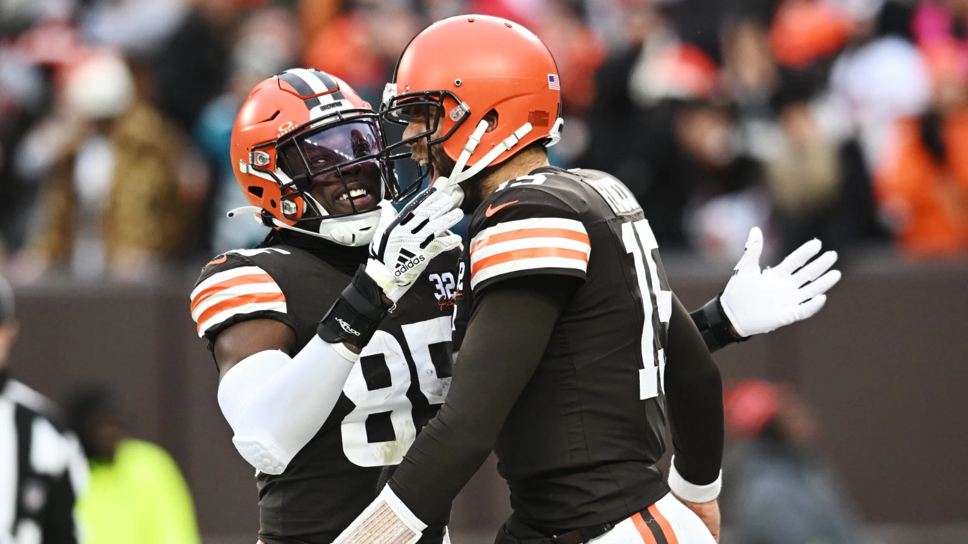 NFL Drama Unfolds: Browns Edge Bears in Thriller, Bears Face Critical Rebuild