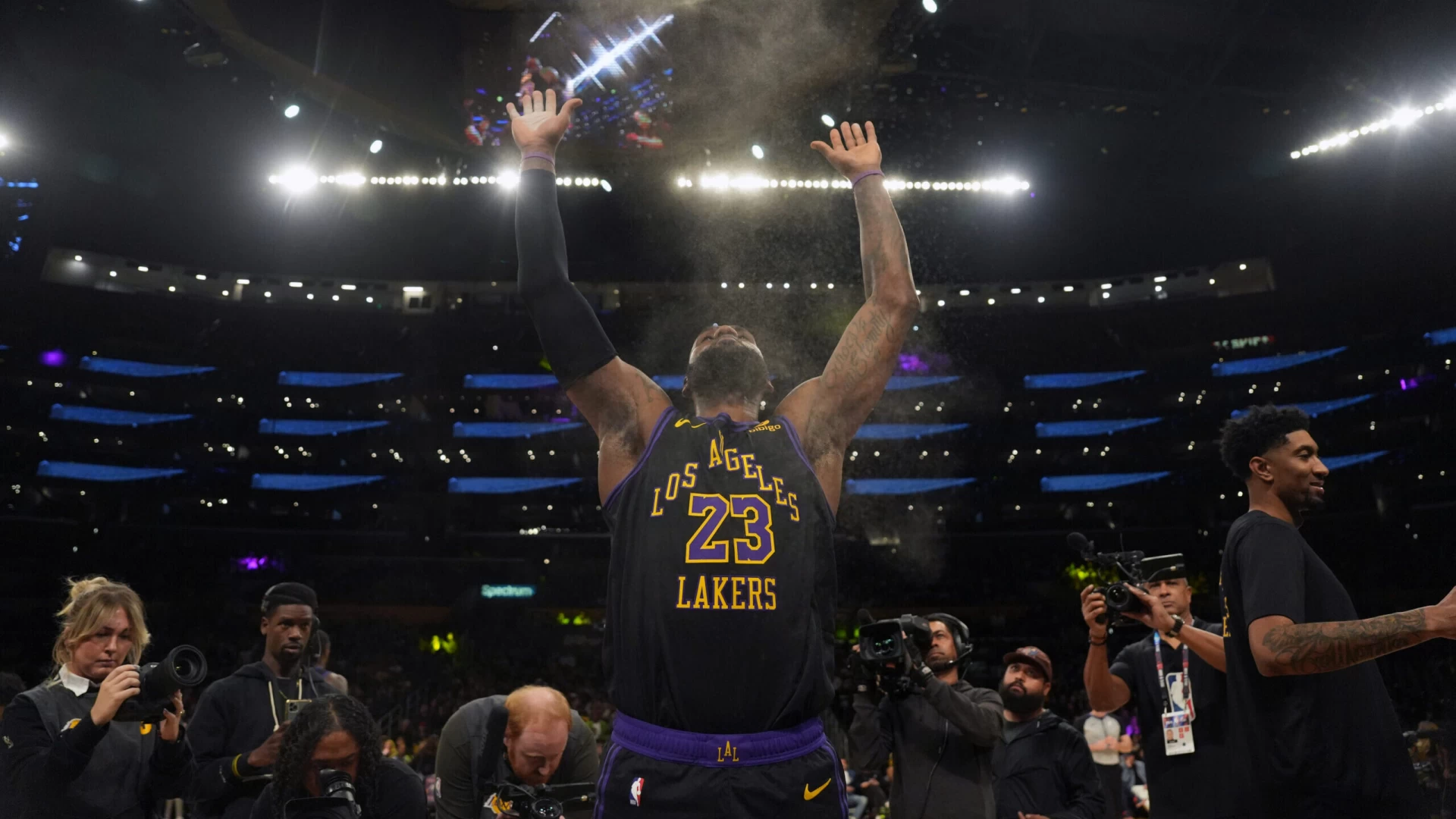 Los Angeles Lakers’ Struggles Continue: Playoff Health vs. Regular Season Woes