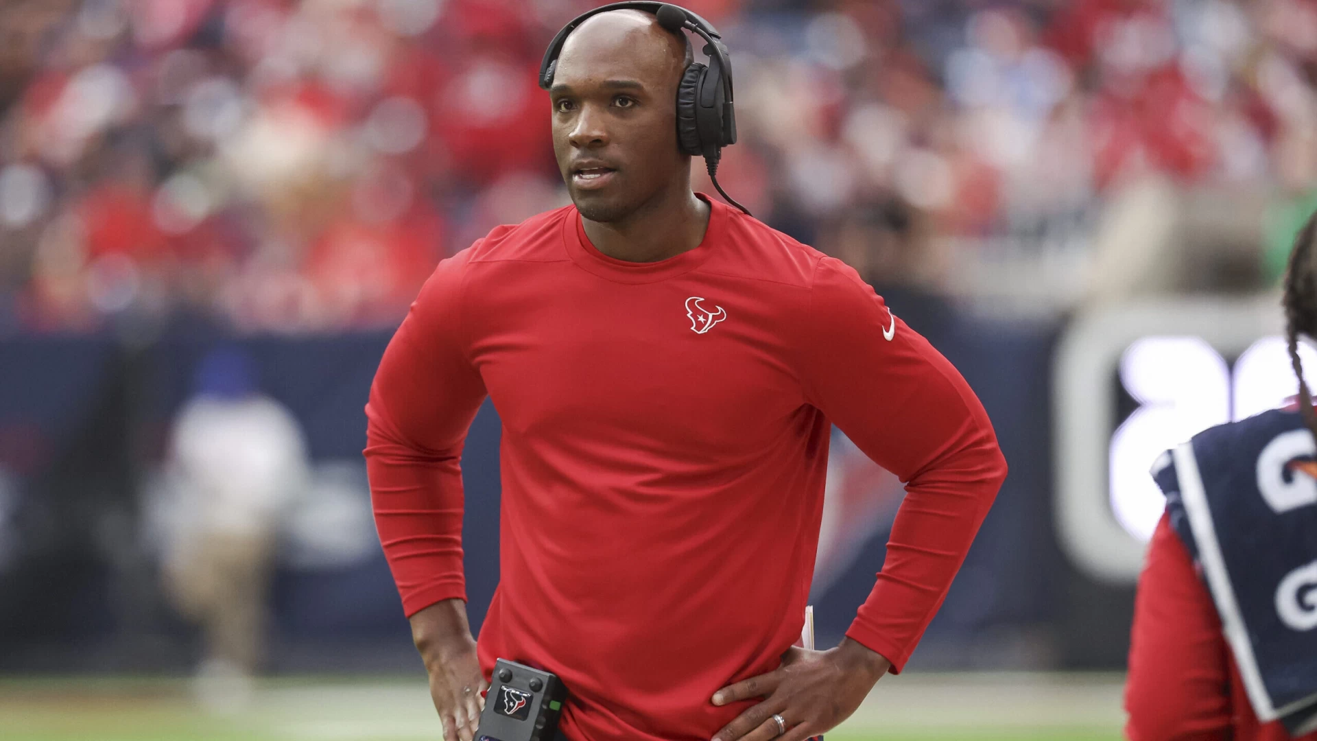 NFL Coach of the Year Race Heats Up: Shane Steichen and DeMeco Ryans Lead the Pack