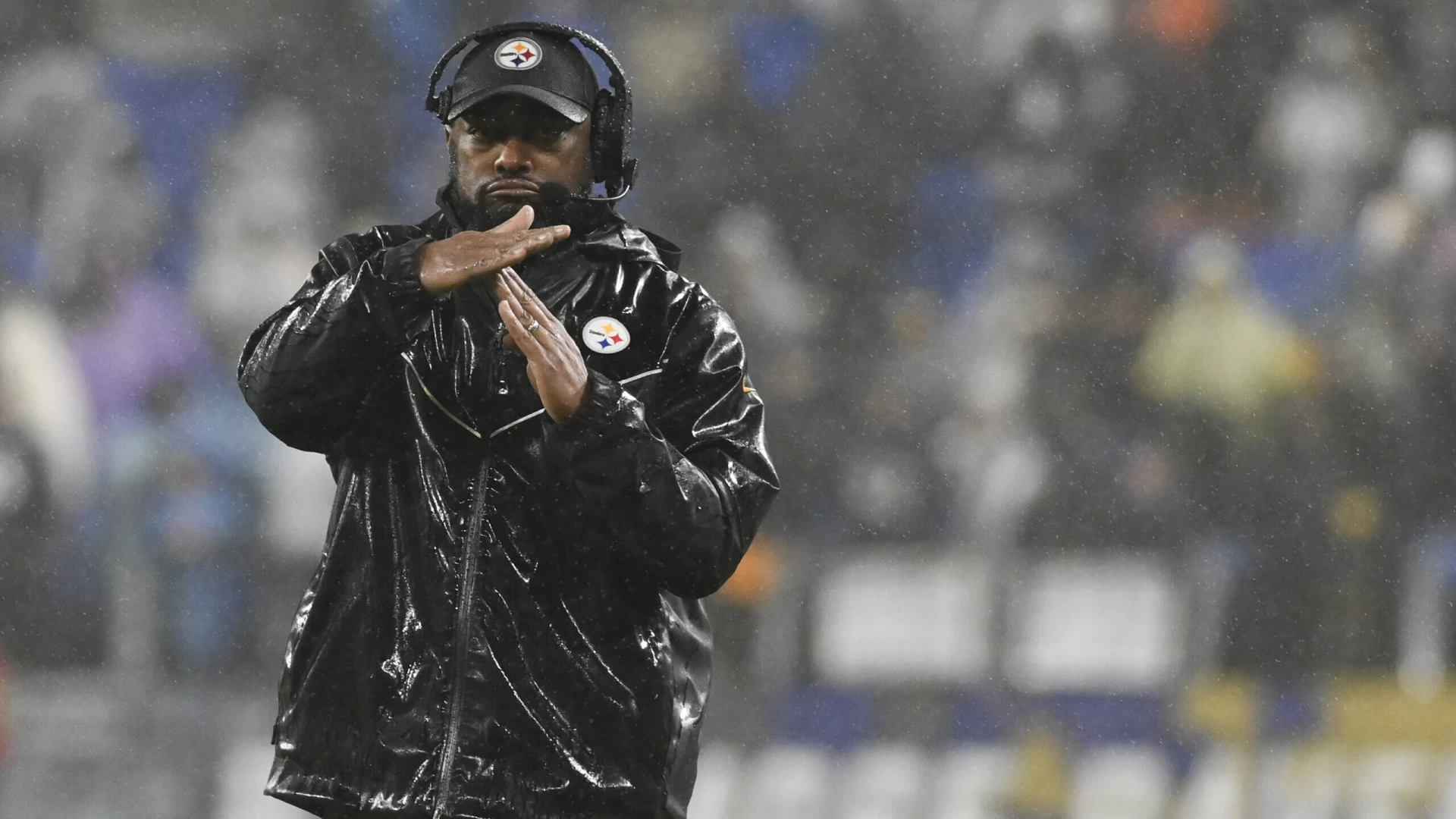 Steelers Weather the Storm to Secure Playoff Spot with Win Over Ravens