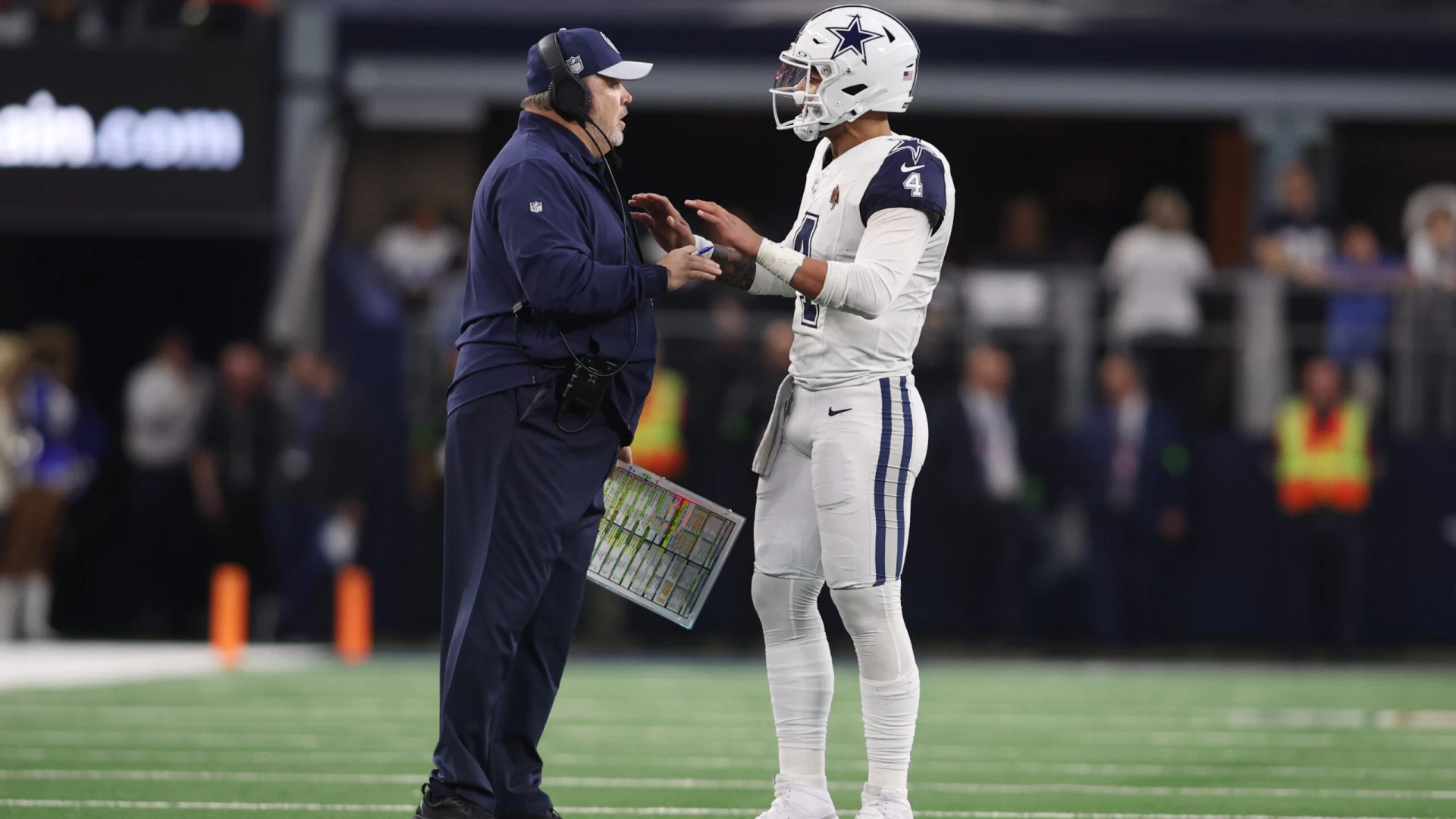 Packers’ Stunning Upset: Cowboys’ Playoff Woes Continue”