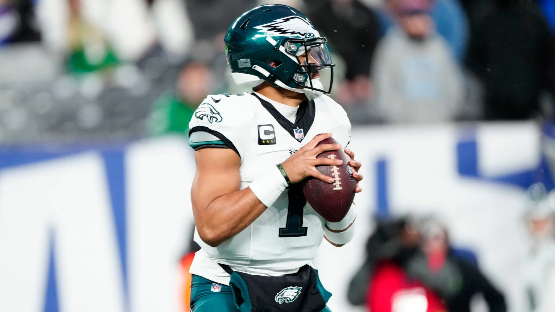 Eagles’ QB Jalen Hurts Plays Through Pain: An In-Depth Look at His Finger Injury