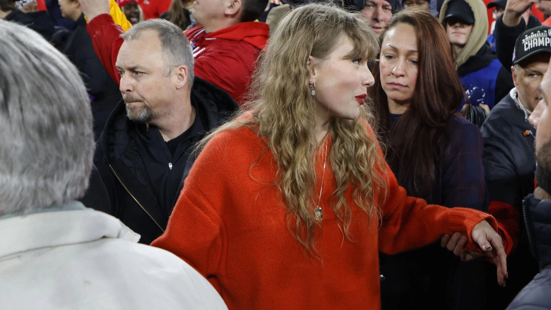 Kurt Warner Weighs in on Travis Kelce and Taylor Swift: Is it Good for the NFL?