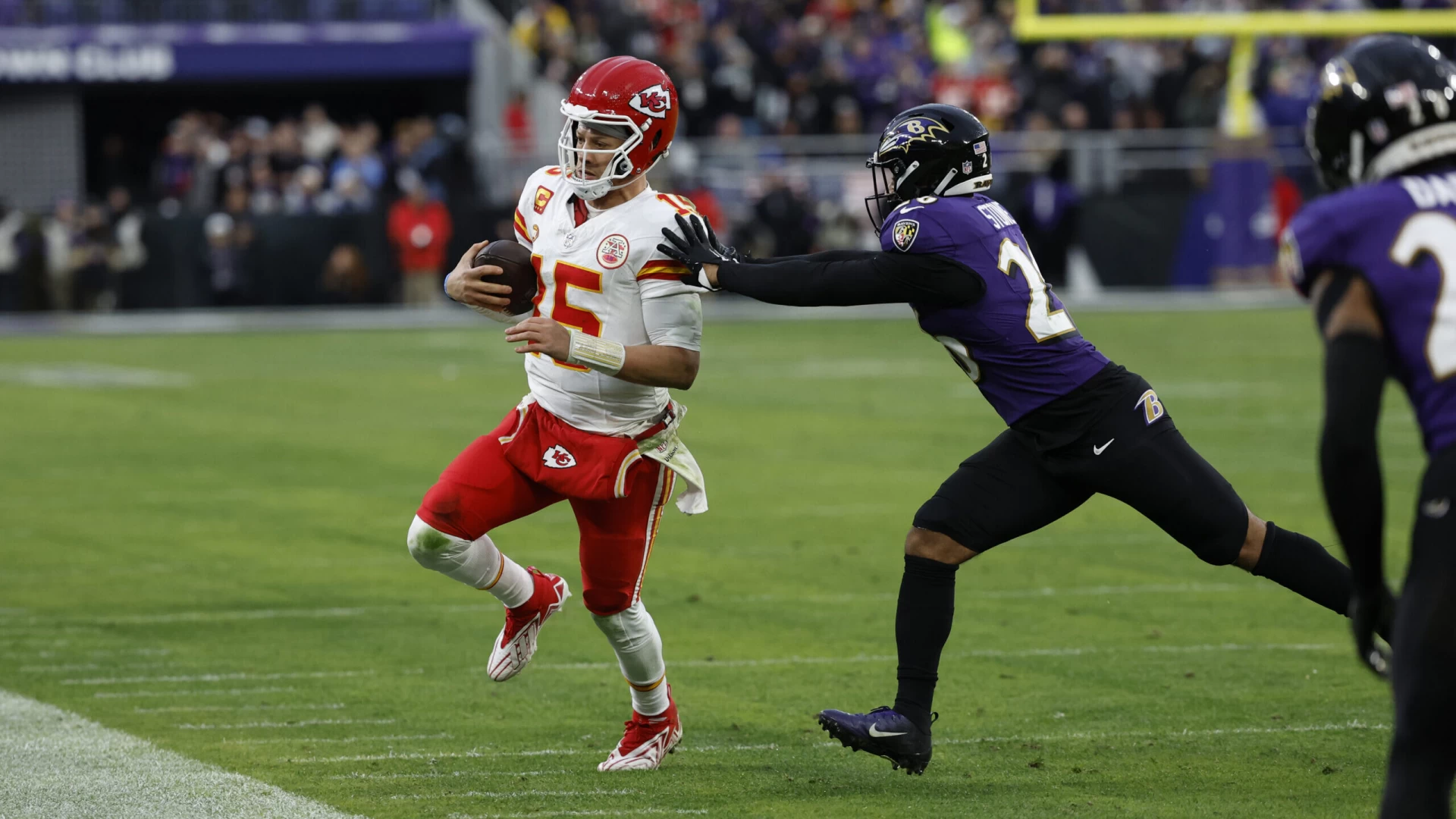 Mahomes Magic: A Super Bowl Showdown for Kansas City