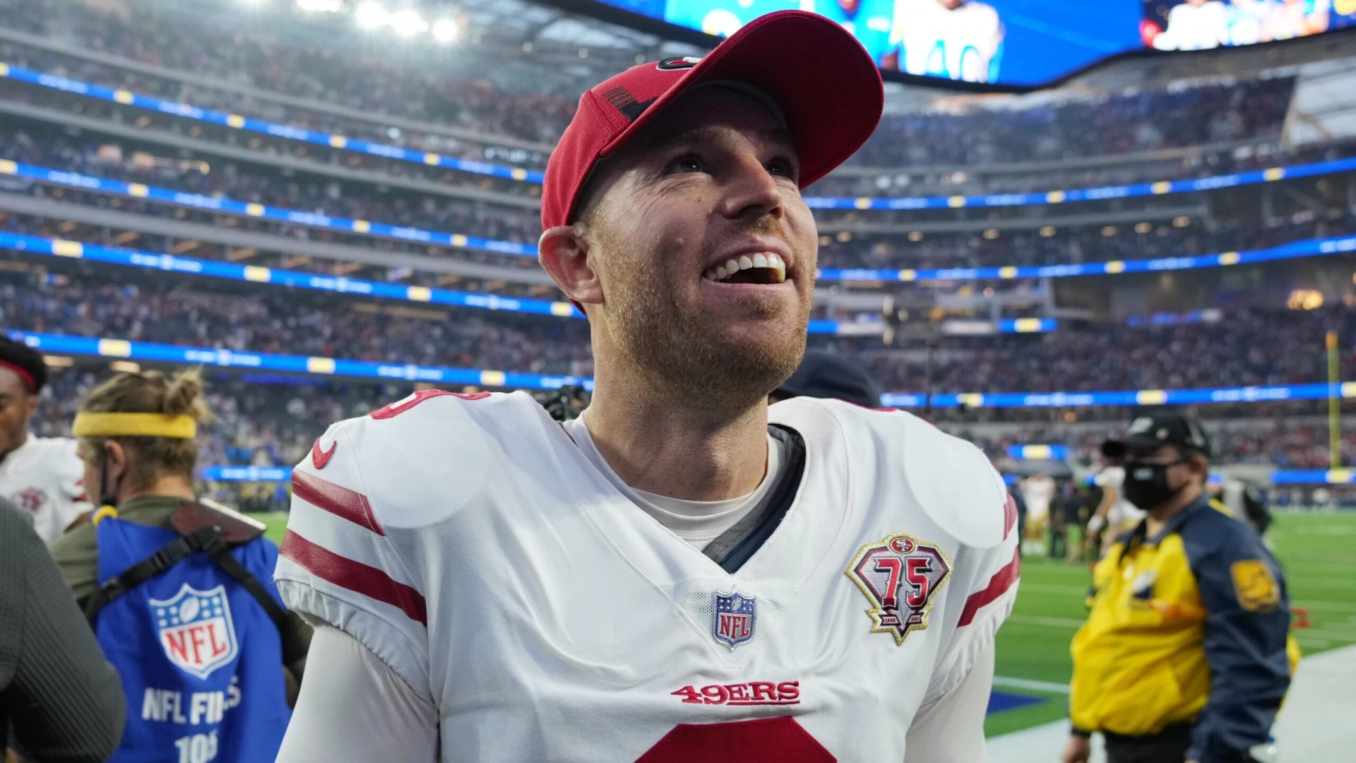 Former NFL Kicker Robbie Gould Recalls Prince’s Super Bowl Halftime Show