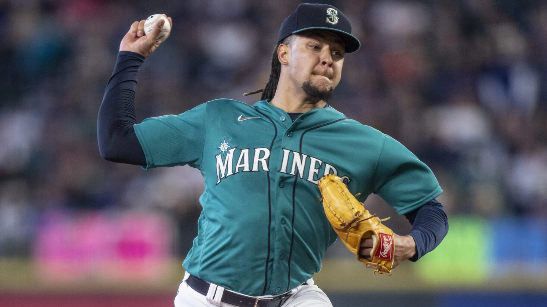 Everyone Should Bet on Luis Castillo to Win the AL Cy Young