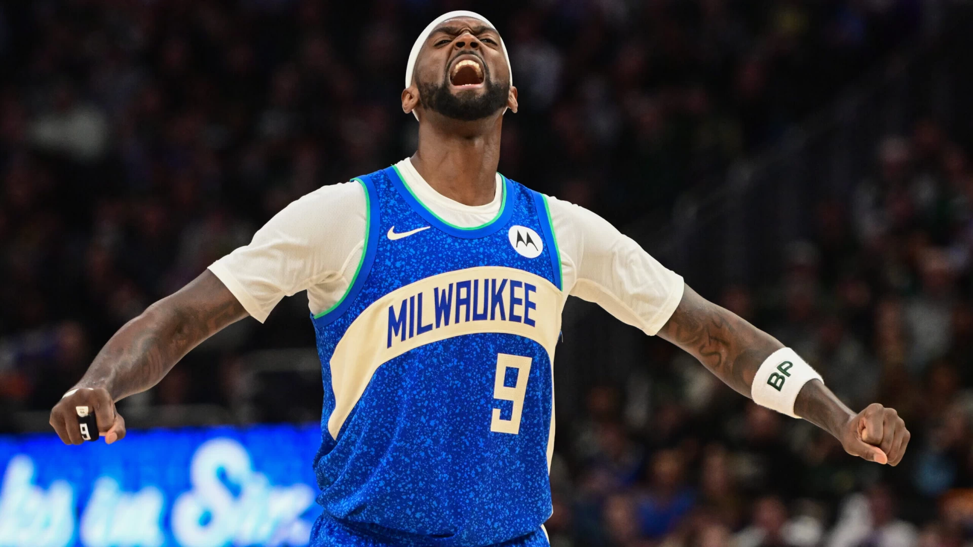 Milwaukee Bucks Dominate Denver Nuggets: A Glimpse into Potential NBA Finals Clash