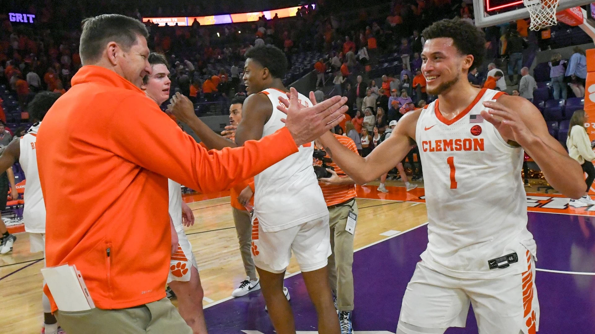 SportsGrid’s Best College Basketball Bets for February 21