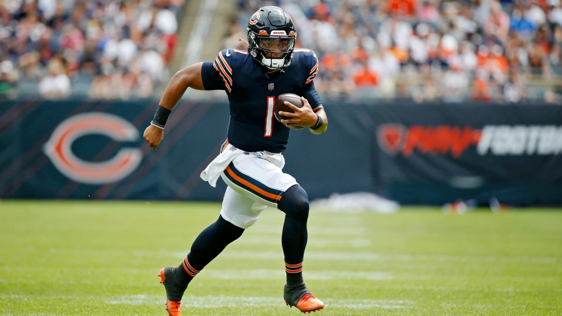 Do the Bears Trade Justin Fields or the No. 1 Pick to Patriots or Commanders?