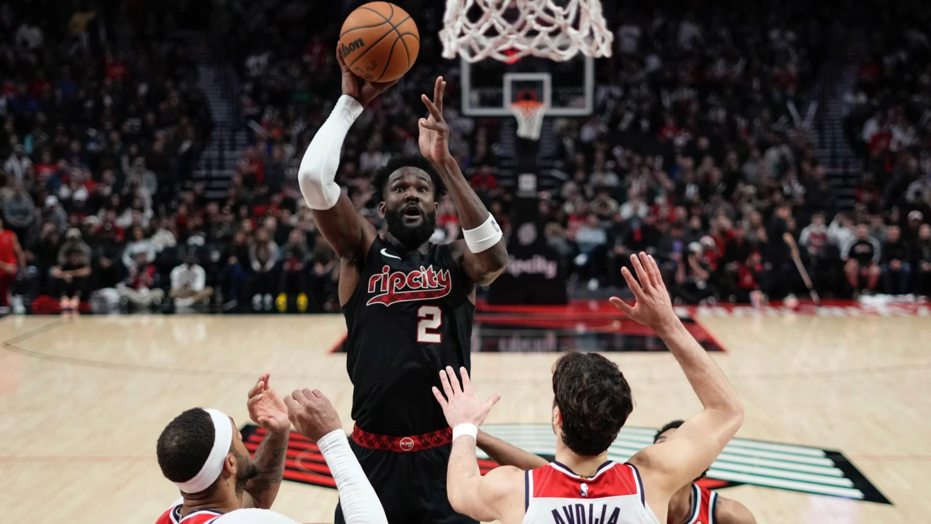 NBA Player Props (April 5): Deandre Ayton Among Top Plays