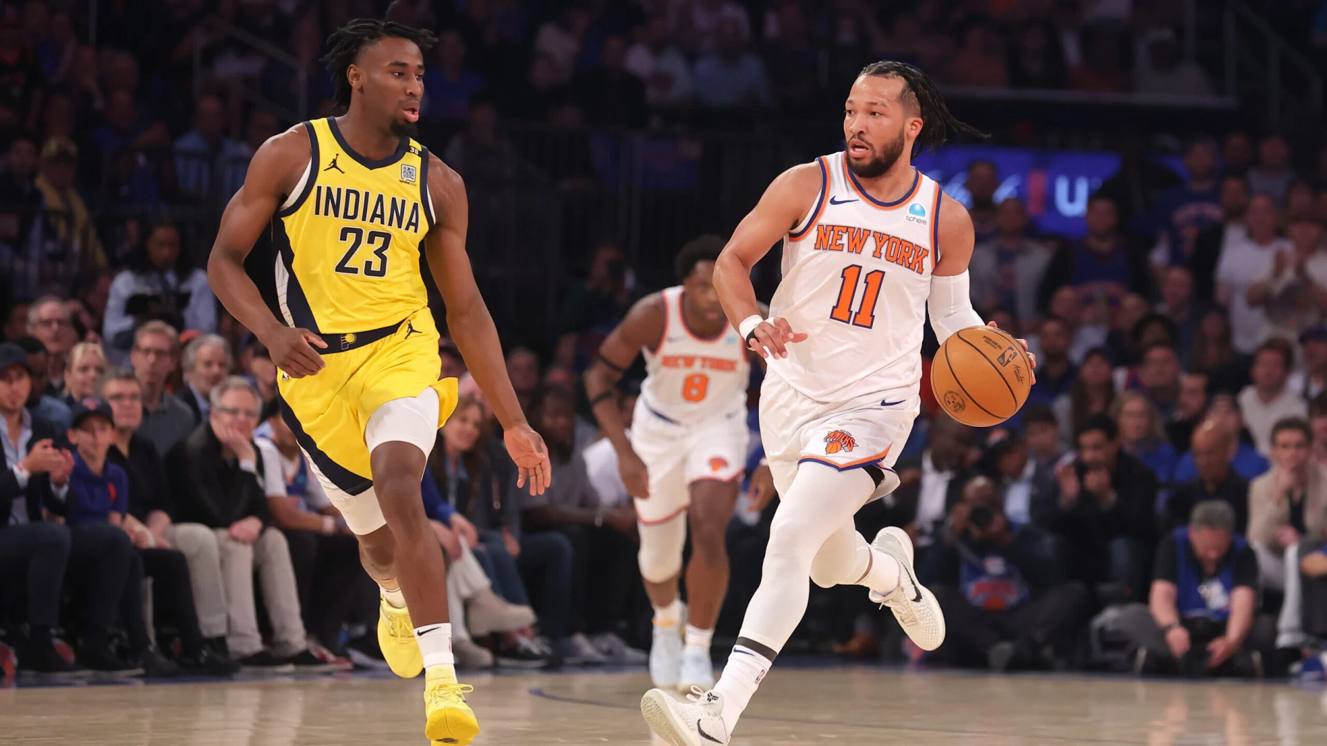 Knicks Edge Pacers 121-117 in Dramatic Game 1 Thriller