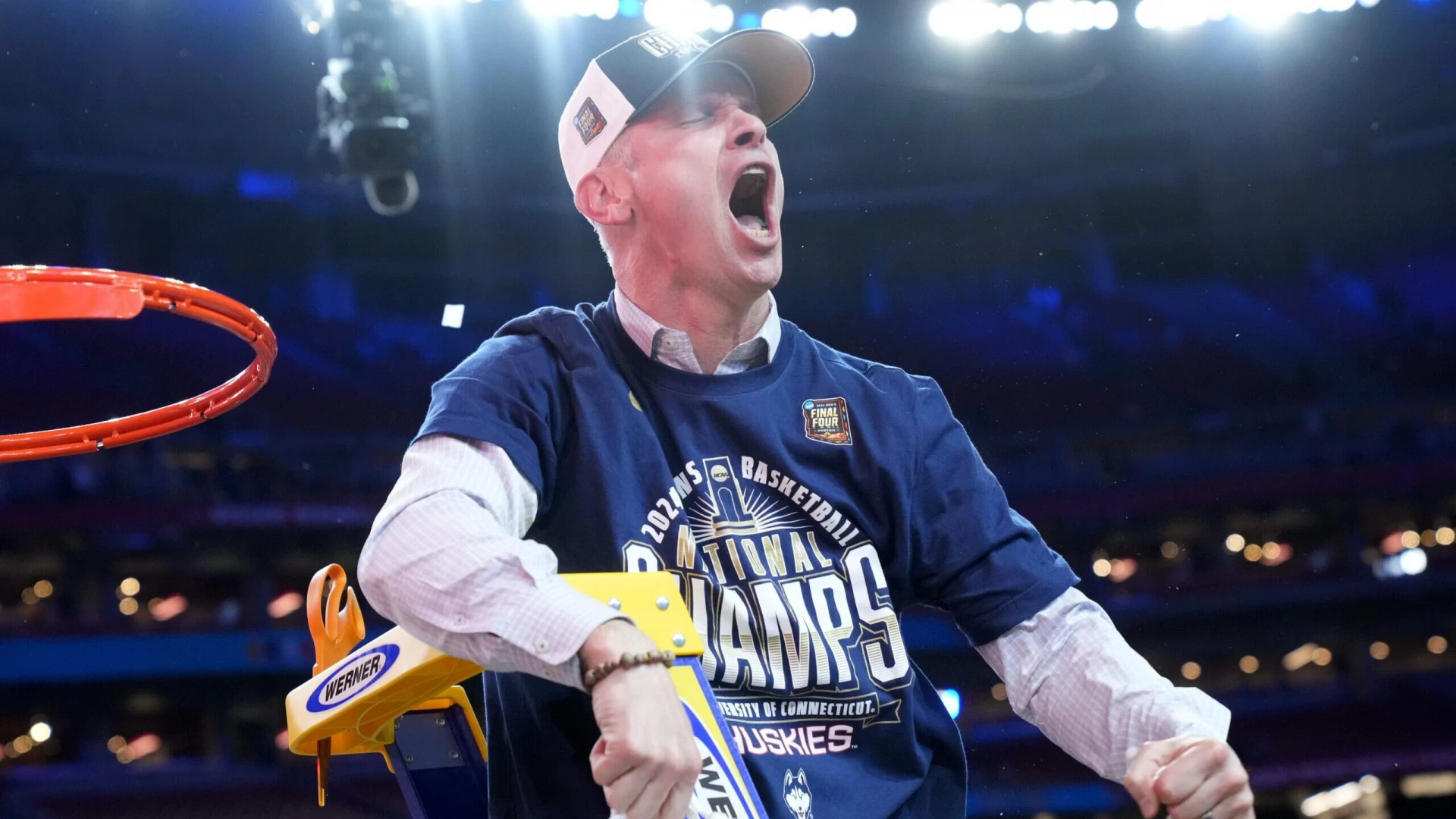 Dan Hurley Stays with UConn Huskies, Rejects Lakers Offer