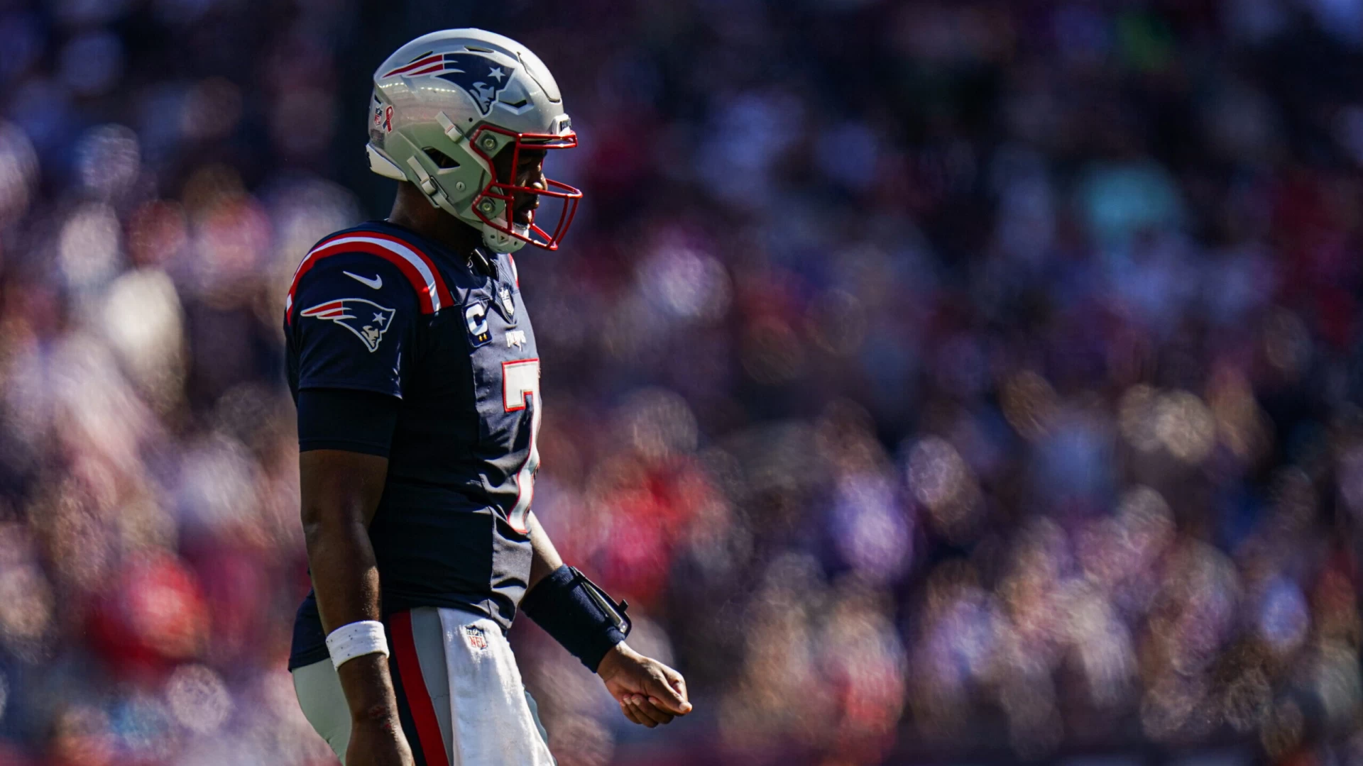 Jets vs. Patriots FanDuel Promo: Bet $5, Get $200 and 3 Free Weeks of NFL Sunday Ticket