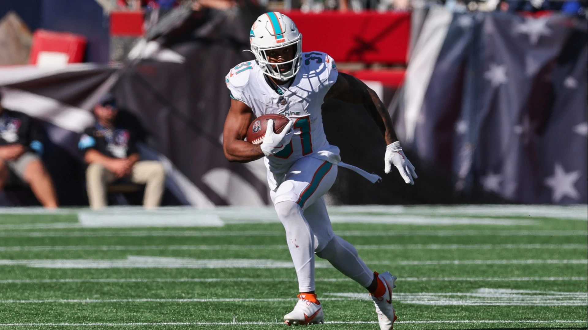 Miami Dolphins’ Raheem Mostert Returns Amid Injury Struggles