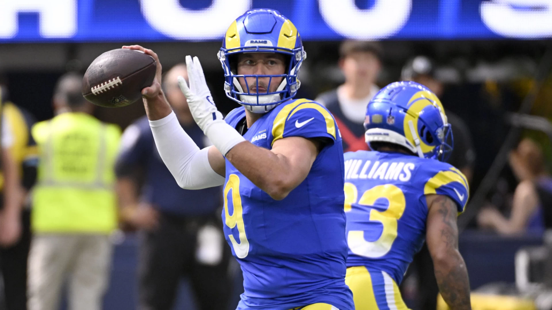 NFL Monday Night Football Dolphins vs Rams Streaming Guide: Where to Watch