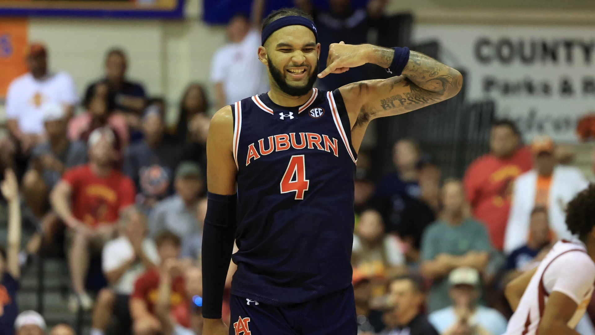 College Basketball Wooden Award Betting Trends: Boom Goes Broome