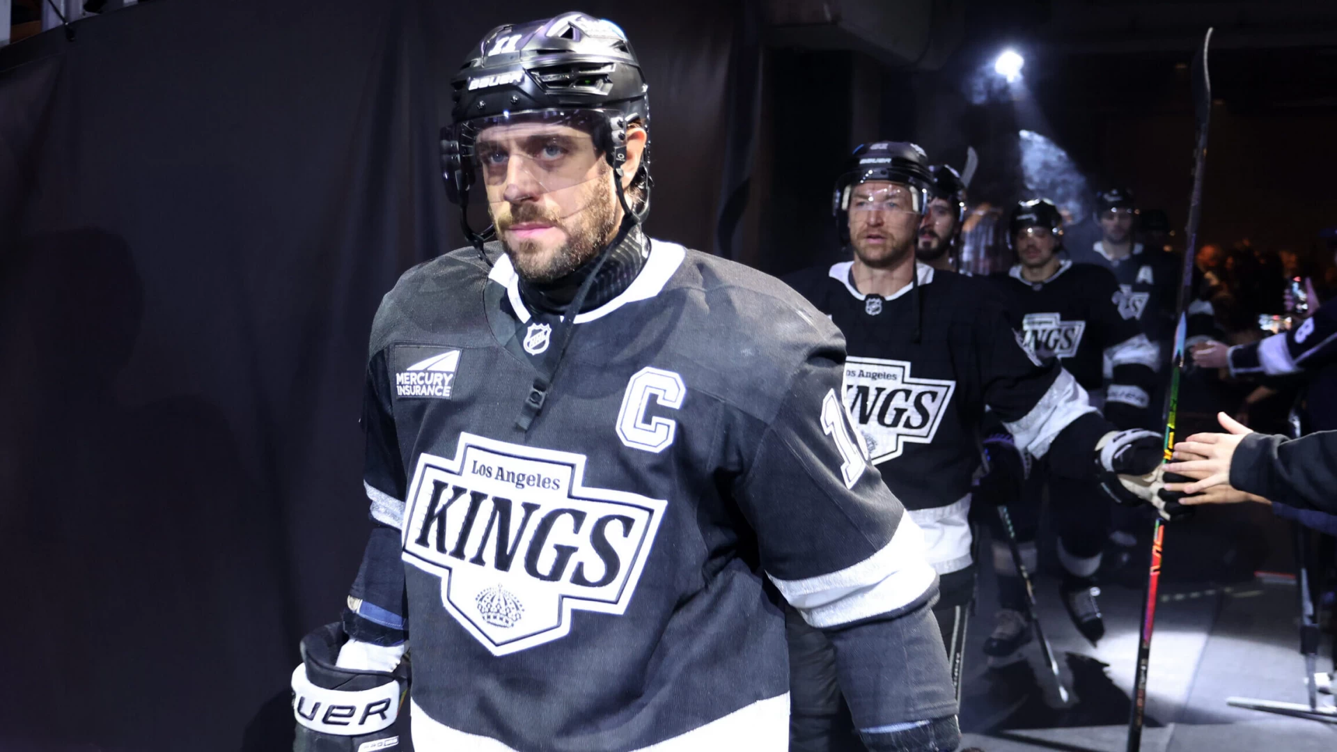 How to Watch NHL on TNT: Bruins vs Blackhawks, Stars vs Kings