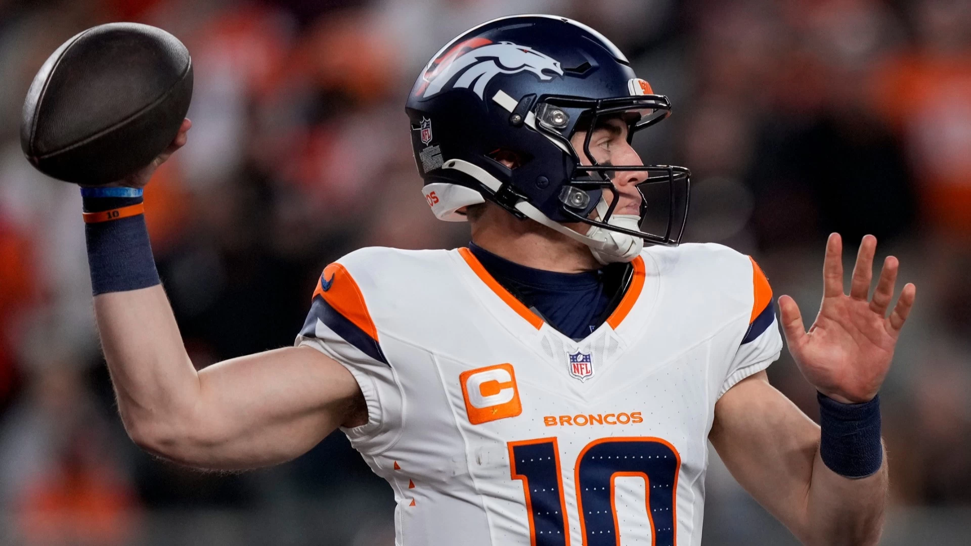 Denver Broncos Favored by 10.5 Over Kansas City Chiefs: Game Insight