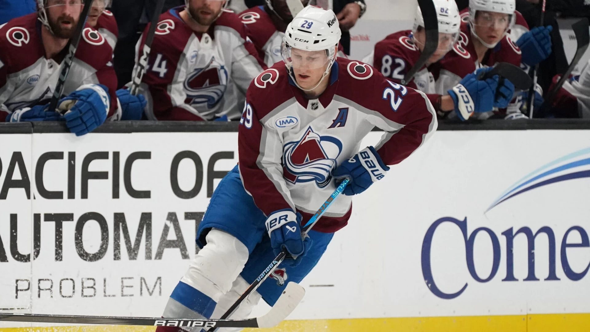 Where to Watch NHL Wednesday Night Hockey: Avalanche vs Blackhawks