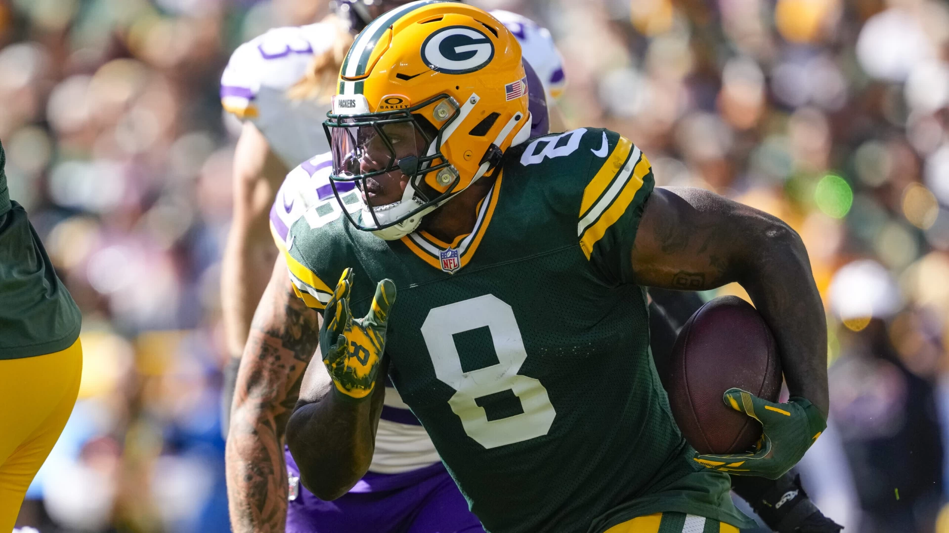 Josh Jacobs Faces Stiff Test Moving the Ball vs. the Eagles