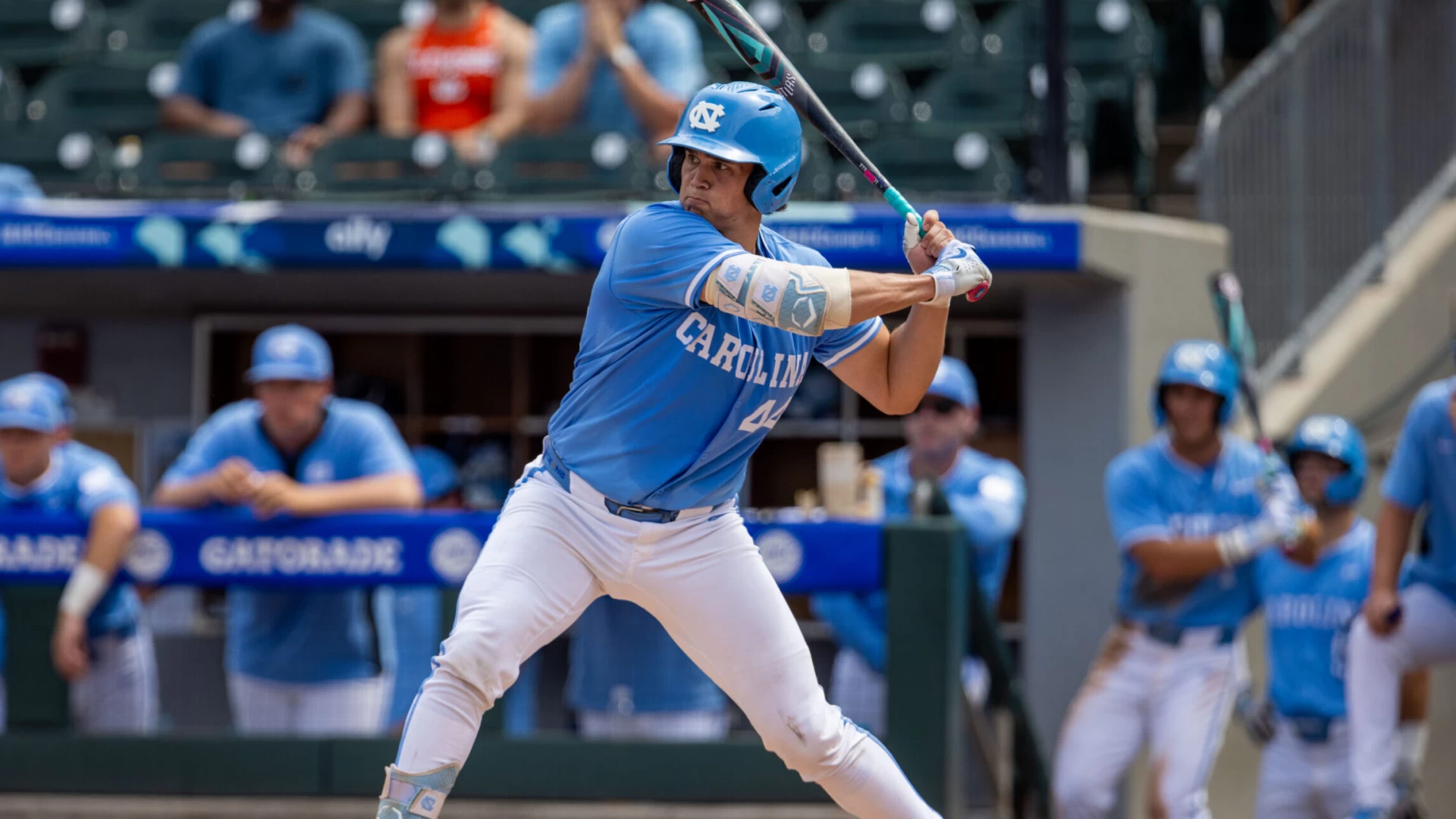 2025 College Baseball World Series Betting Trends: North Carolina Making Moves