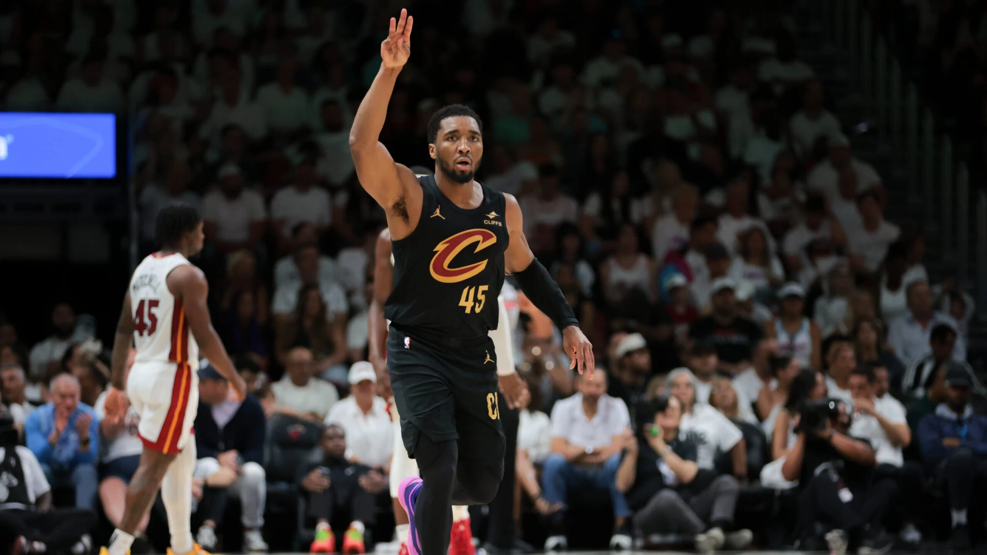 2025 NBA Playoffs: Best 2-Leg Parlay Bet for Sunday, May 4