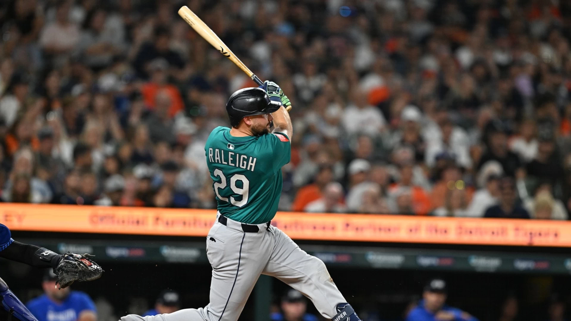 Debating American League MVP: Cal Raleigh of the Seattle Mariners Case for 2025
