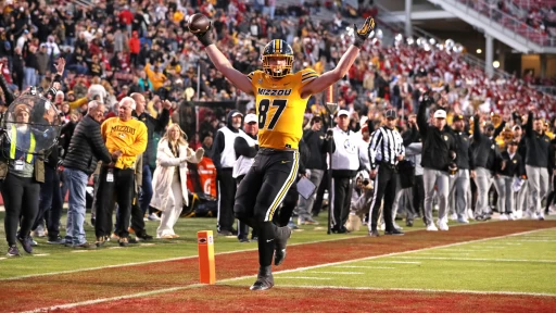 Ranking the Top 60 College Football Tight Ends for 2025