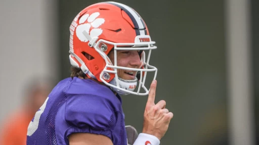 Ranking Every College Football Quarterback for the 2025 Season