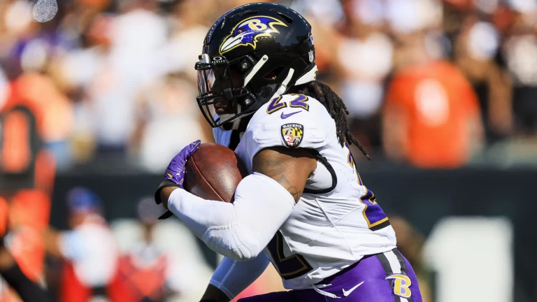 Ranking the Top 20 NFL Running Backs Ahead of 2025 NFL Season