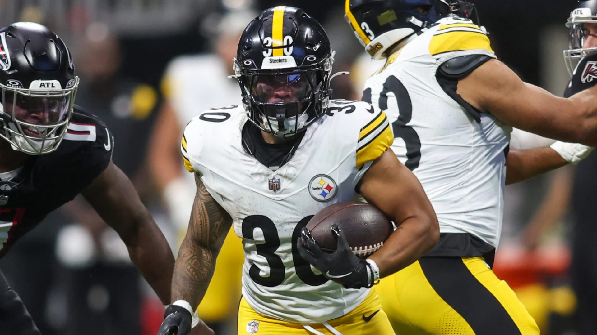 Steelers’ Running Back Battle Impacts Fantasy Football & Betting Markets