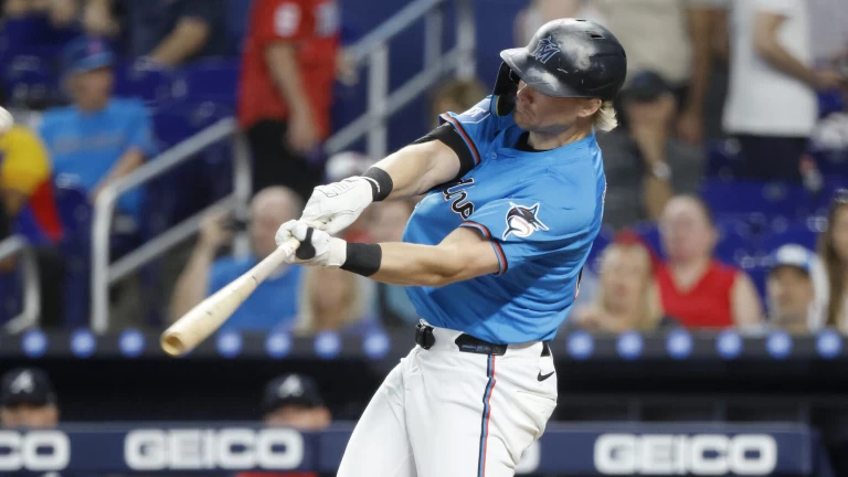 NL Top Players of July: Gold, Silver and Bronze Medal Hitters and Pitchers