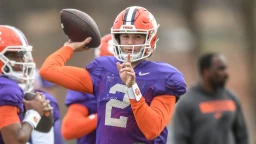 Ranking the Top 10 Power Four Quarterbacks: Manning, Beck or Klubnik?