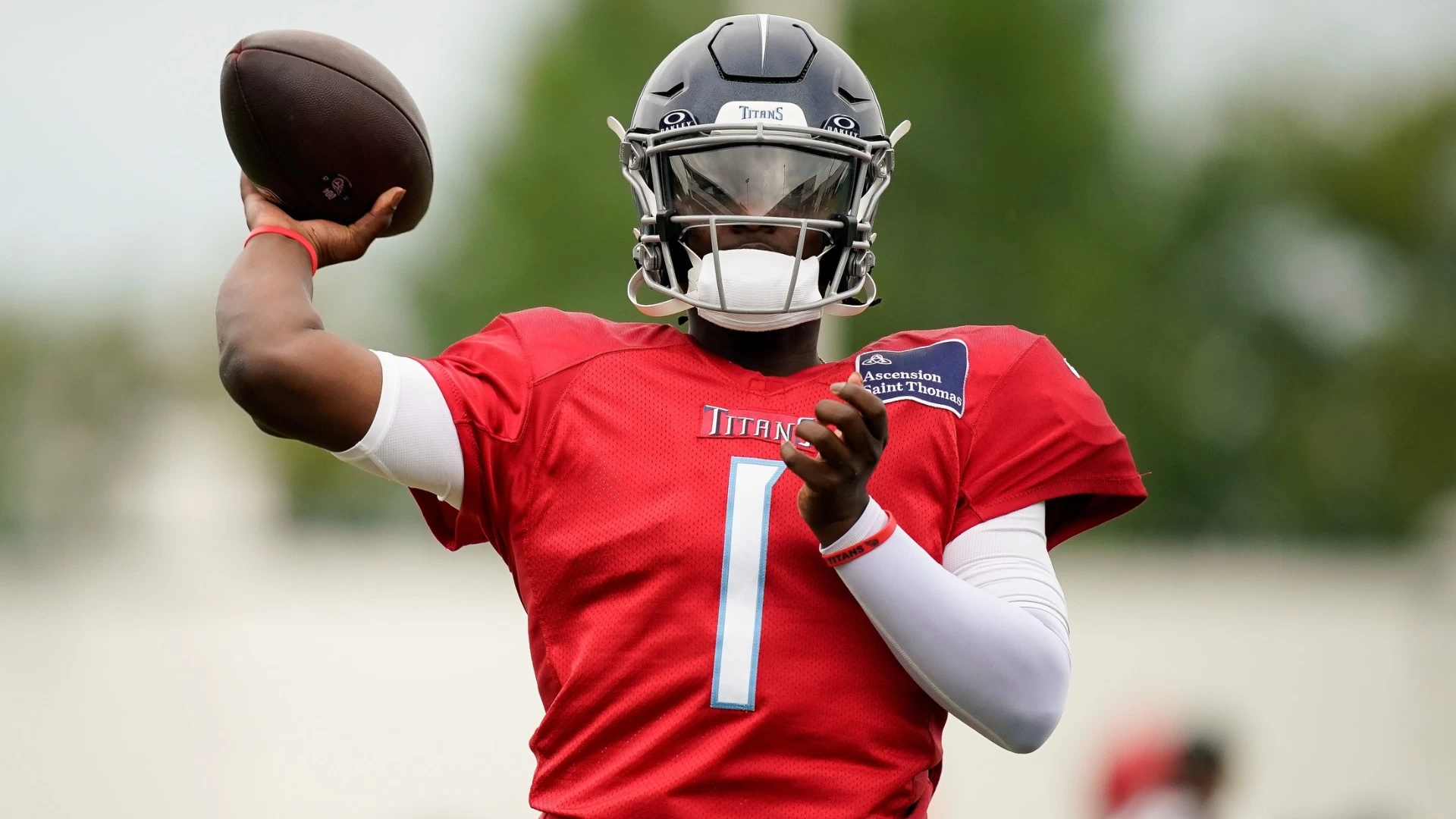 Cameron Ward of the Tennessee Titans Shot at Winning NFL Offensive Rookie of 2025