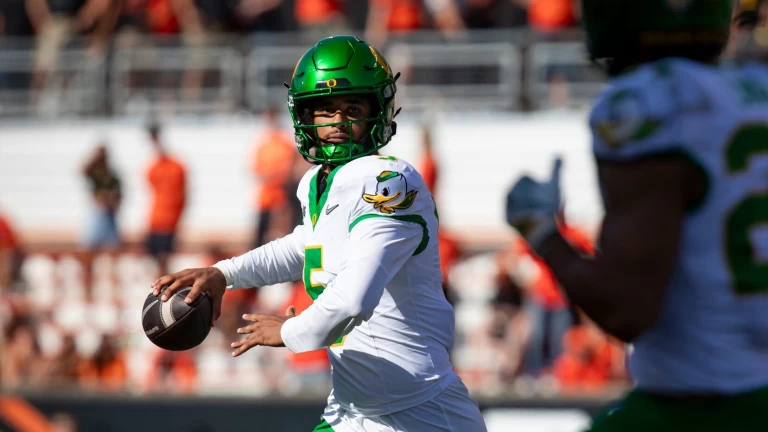 Oregon Ducks 2025 Preview: Outlook, Best Bets & Predictions