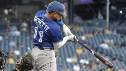 Ranking Top 13 MLB Free Agent Middle Infielders for 2025 Offseason