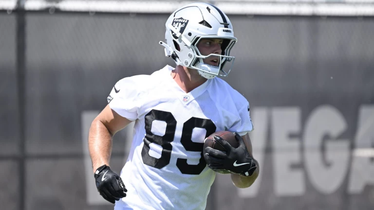 2025 Fantasy Football: Top 5 Tight Ends, Per ESPN Points Projections
