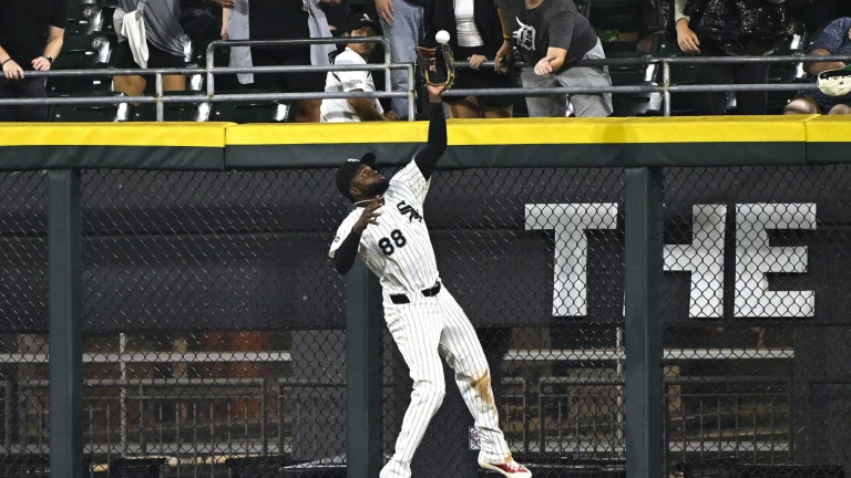 Ranking the Top 5 MLB Free Agent Center Fielders for 2025 Offseason